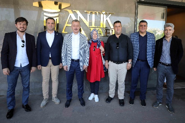 “Bu memleket yükselişe geçmiştir”