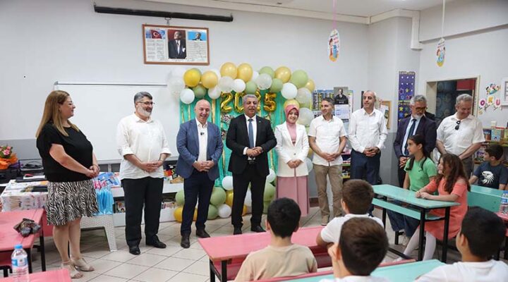 Başkan Bıyık, Karne Heyecanına Ortak Oldu