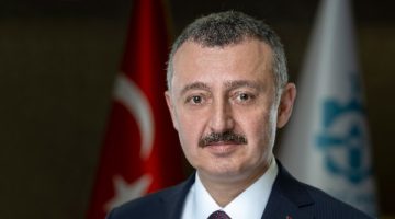 “Milletlerin en fedakâr varlıkları öğretmenlerdir”