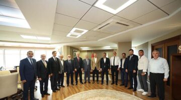 Başkan Büyükakın’a YRP ziyareti