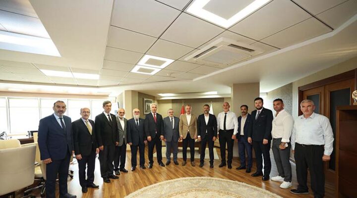 Başkan Büyükakın’a YRP ziyareti