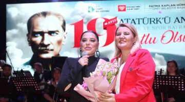 Kapanca Sokak’ta 19 Mayıs coşkusu Reyhan Karaca konseriyle taçlandı