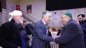 Başkan Ömeroğlu, Dilovası’nda yaşlılar iftarda buluştu