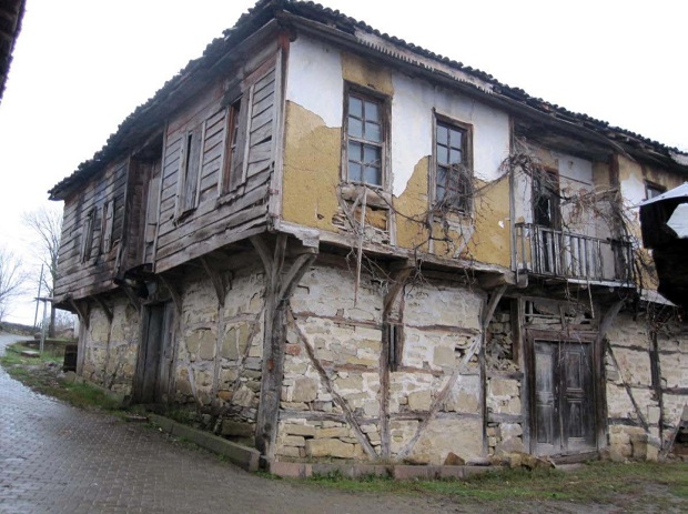 Beş Divanlı Rıza Bey Konağı’nın yeniden doğuyor.