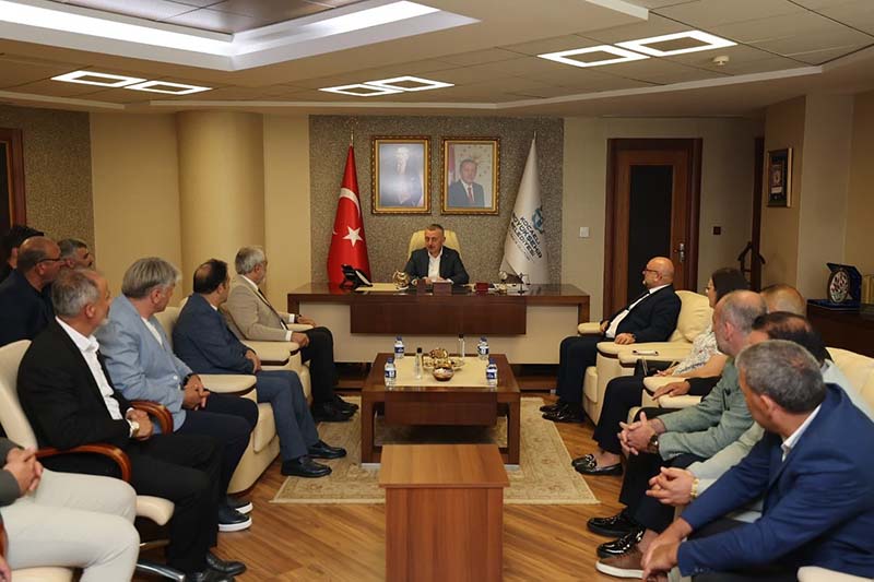 Büyükakın, Murat Aydın ve yönetimini kabul etti