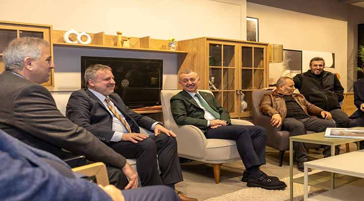 Büyükakın, Zincirlikuyu esnafını ziyaret etti