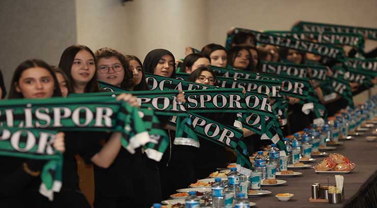 Büyükakın ve öğrencilerin Kocaelispor dolu akşamı!