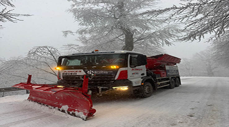 Yüksek kesimlerde kesintisiz kış mesaisi başladı;