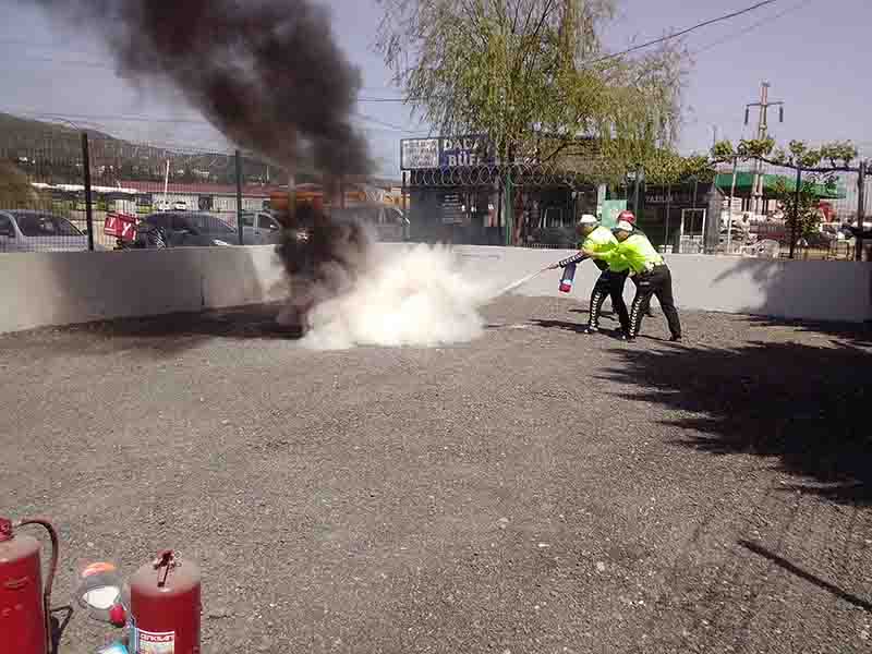 Büyükşehir İtfaiyesi’nden polislere yangın eğitimi