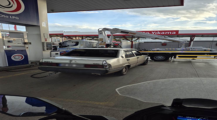 Büyükşehir Zabıtası yolda bırakmadı