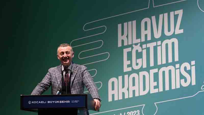 Şehri İmar Ederken Gelecek Nesilleride İhya Etmeliyiz