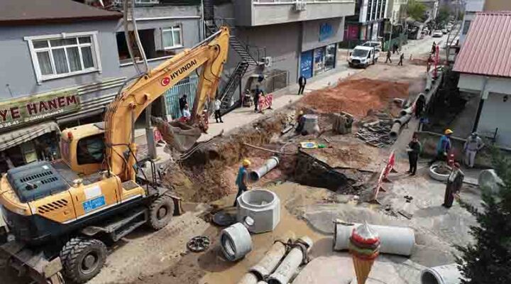 Büyükşehir’den Derince’nin kalbinde hummalı çalışma