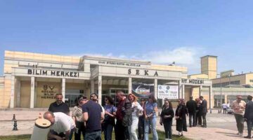 Büyükşehir’le gökyüzünün sırlarını keşfettiler