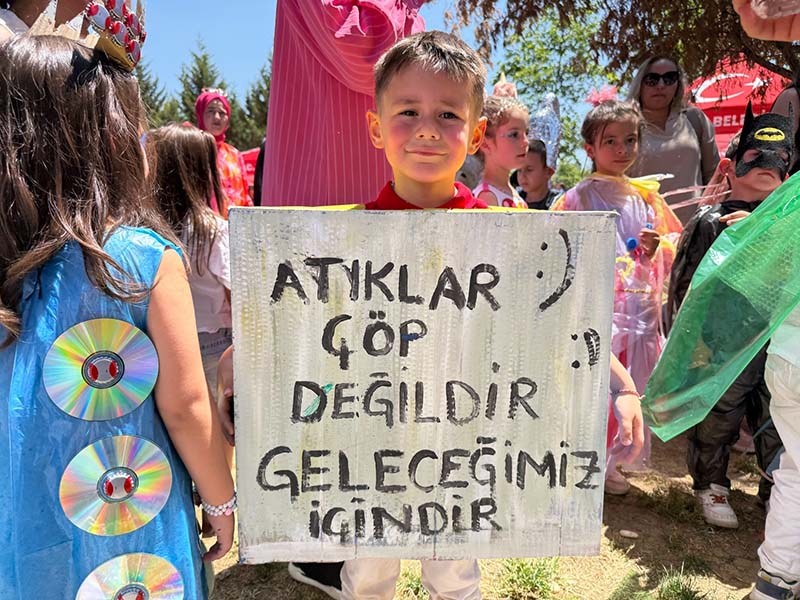 Çınar Çevre Festivali’nin kapanışı renkli görüntülere sahne oldu