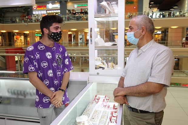Alışveriş Merkezinde esnaf ziyareti