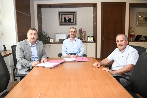 Çayırova’da 3 yıllık toplu iş sözleşmesi imzalandı
