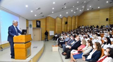 Tıp Fakültesi’nde Beyaz Önlük Giyme Töreni