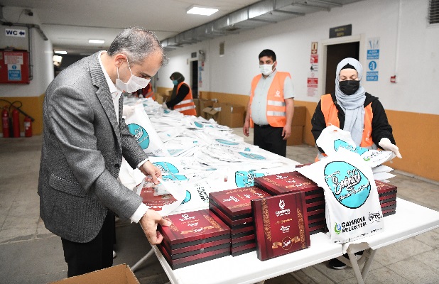 45 bin haneye hediye paketi