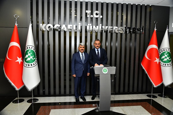 Bakan Özer’den KOÜ’ye ziyaret