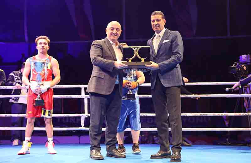Darıca’da Büyük Kadınlar Türkiye Boks Şampiyonası fırtınası