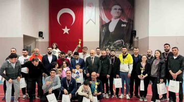 Darıca’da Curling Turnuvası Heyecanı