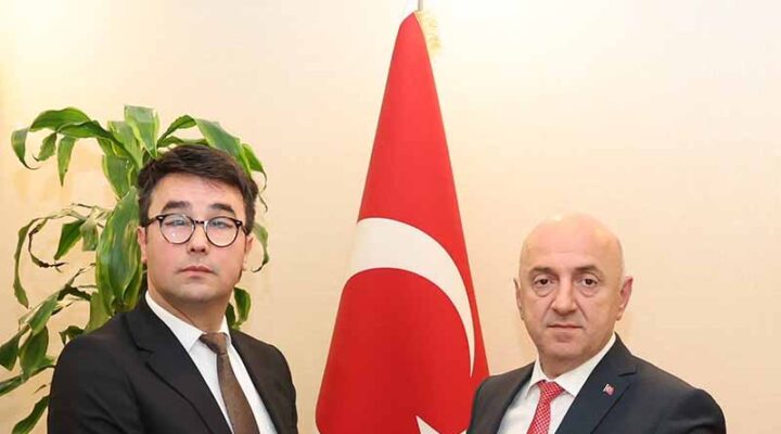 Darıca’da STK’lardan Başkan Muzaffer Bıyık’a Hem Destek Hem Teşekkür Ziyareti