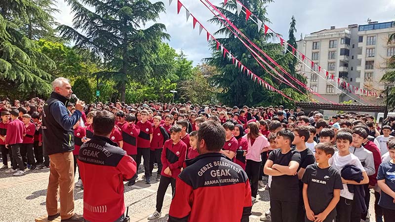 Darıca’da özel bireylere afet ve tatbikat eğitimi