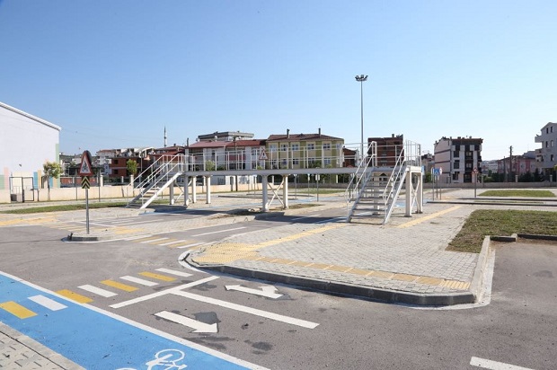 Çocuklar Trafik Kurallarını Öğrenecek