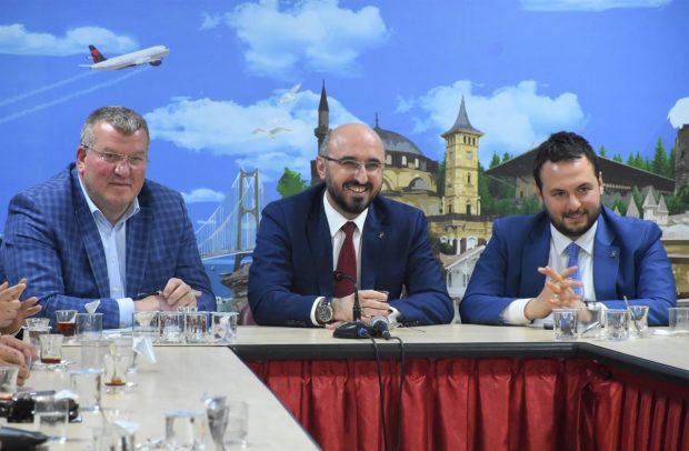 Ak Parti İl Başkanı İstifa Etti