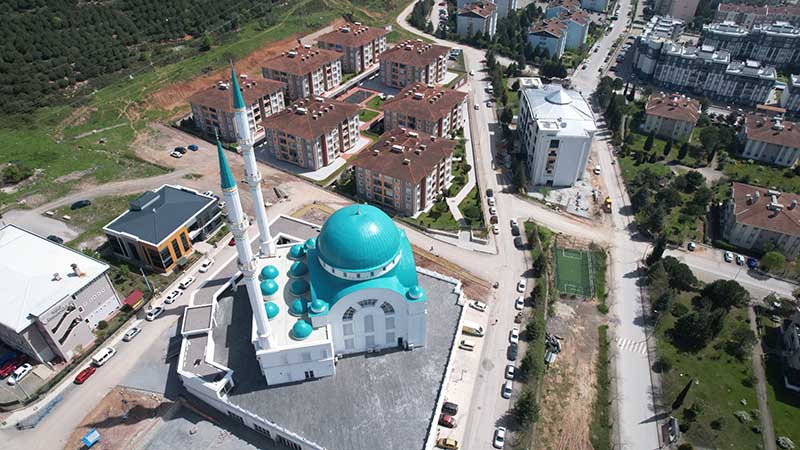 Derince Ahmet Yesevi Camii’ne estetik dokunuş