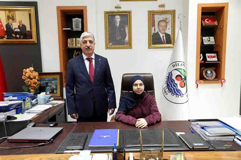 Dilovası’nda 23 Nisan Coşkusu: Başkanlık Koltuğu Rubeyda’ya Emanet Edildi