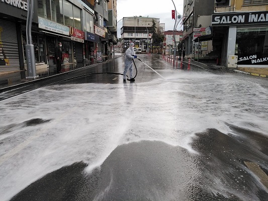 Cadde ve Sokaklara Detaylı Temizlik