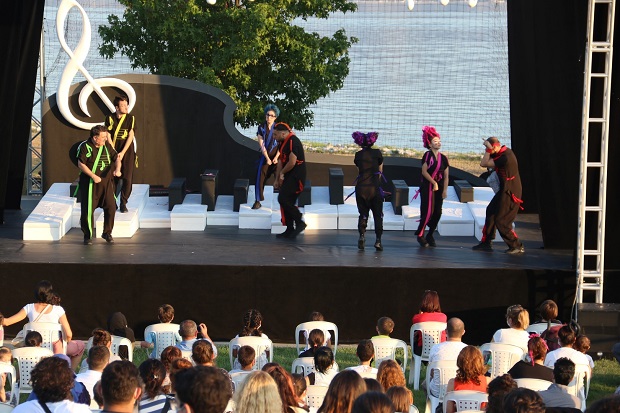 Çocuklar Neşeli Dakikalar Yaşadı