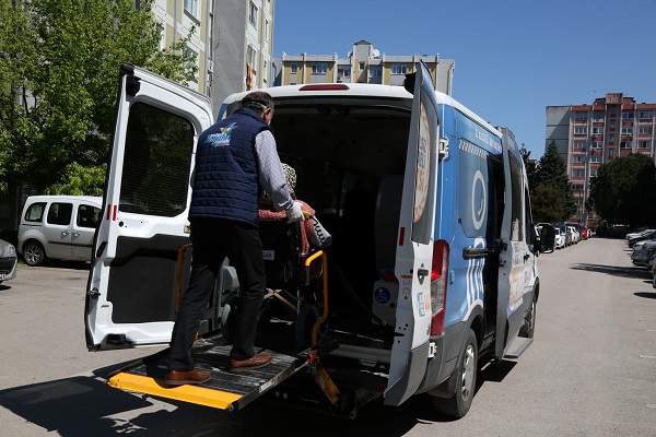 Engelli vatandaşların ulaşım aracı oldu