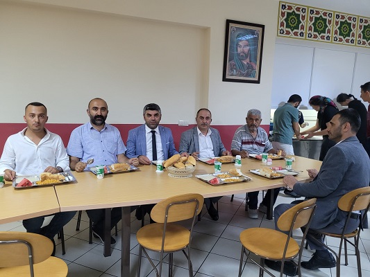 Yıldız Abdal Musa Cemevi’ni ziyaret etti