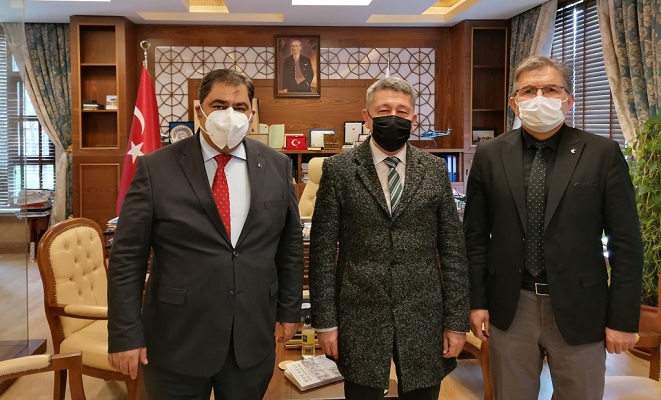 Tarihçi Şükür’den Rektör Aslan’a Ziyaret
