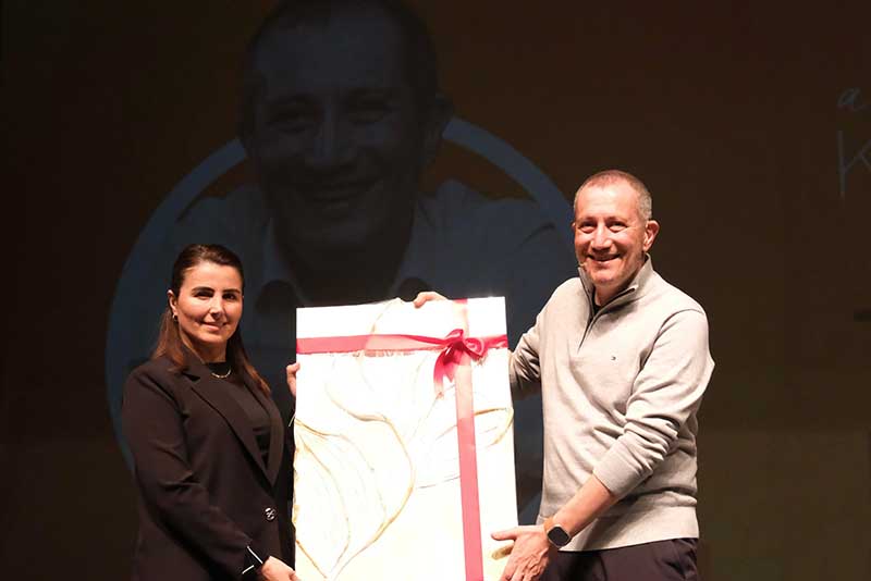 Gebze’de dijital ebeveynlik konuşuldu