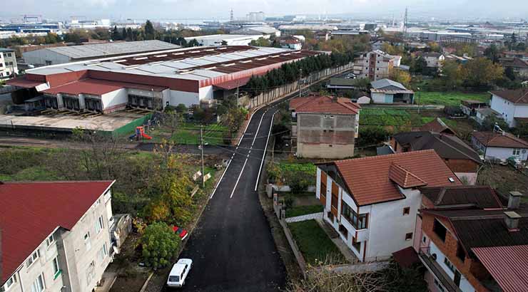 Gölcük’te 150 sokak ve caddede üstyapı seferberliği