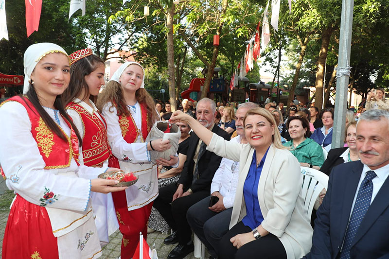 Hıdırellez coşkusu İzmit’i sardı, bahar türkülerle geldi