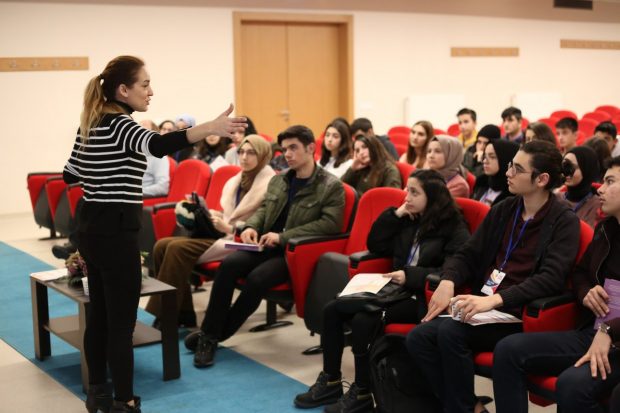 Gelecek Liderlik Eğitimi projesinin gençleri GTÜ’de