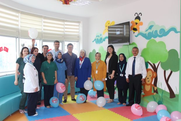 Çocuk Servisine Çocuk Oyun Alanı