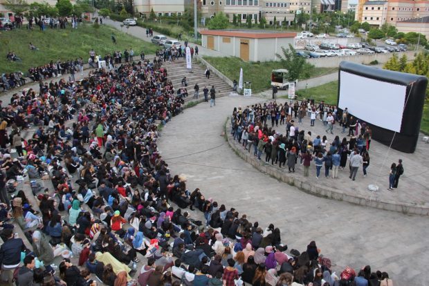 KOÜ’de Neşeli Günler Sizi Bekliyor