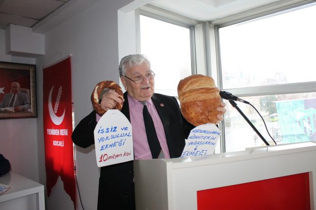 “Ekmeğin büyüğünü yandaşlar yiyor”