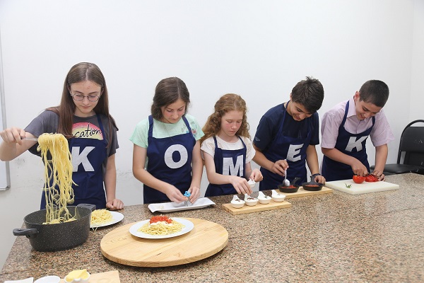12 İlçe de 40 Kurs Merkezinde Egitim Var
