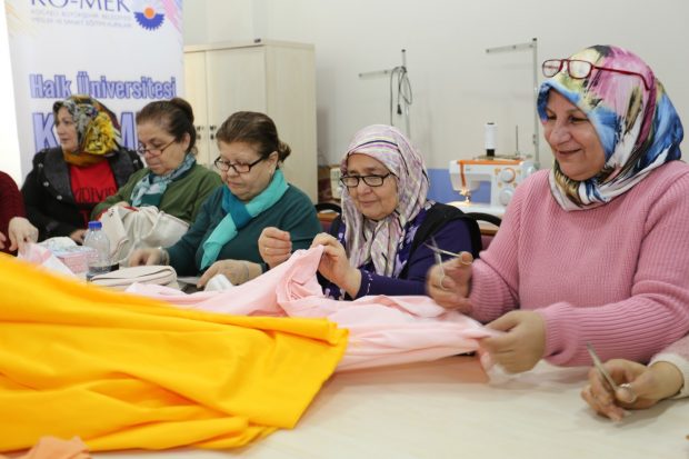12 ilçede 326 branşıyla yazında eğitime devam