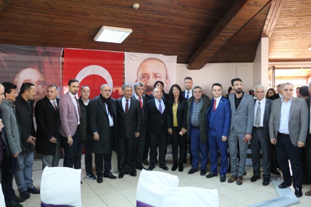 “AKP’ye Karşı Çıkan Vatan Haini Oluyor”