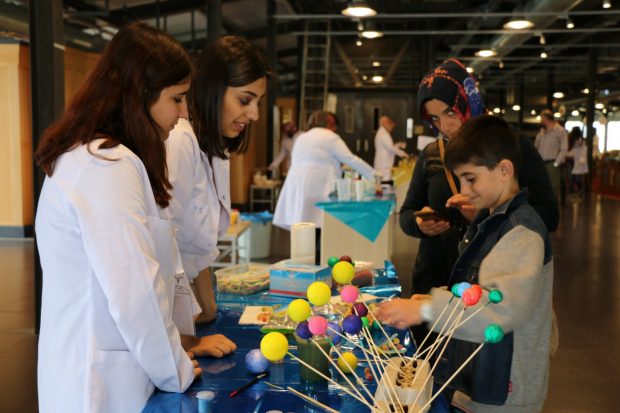Bilim Merkezi’nde Kimya Bayramı kutlandı