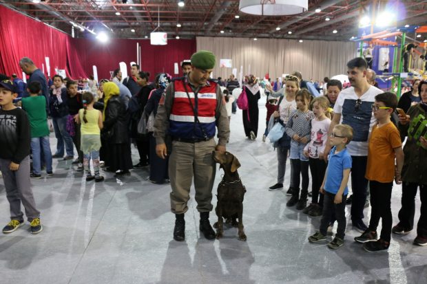 Bomba uzmanı Vaka, 23 Nisan etkinliklerinde