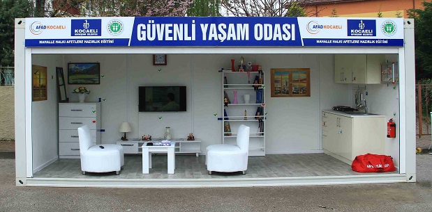Karaosmanoğlu,Güvenli Yaşam Odası’nı inceledi.