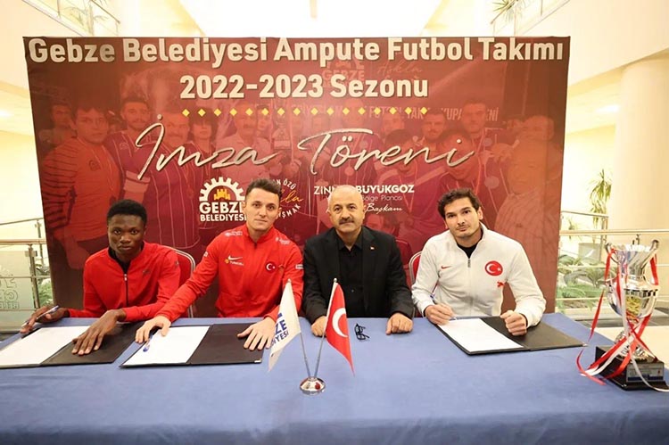 DÜNYA ŞAMPİYONLARI GEBZE KADROSUNDA